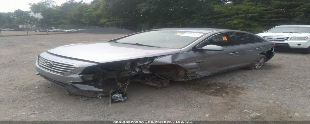 5NPE24AF1HH456436 2017 HYUNDAI SONATA photo no. 2