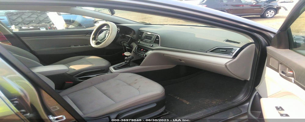 5NPD74LF2JH271375 2018 HYUNDAI ELANTRA photo no. 5