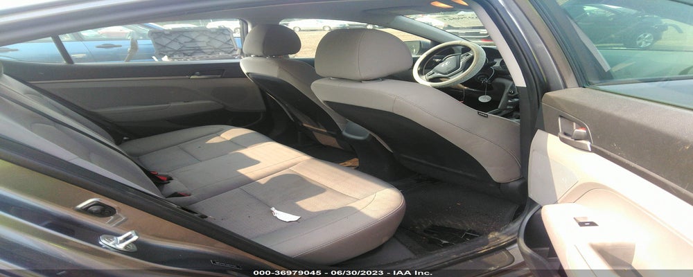 5NPD74LF2JH271375 2018 HYUNDAI ELANTRA photo no. 8