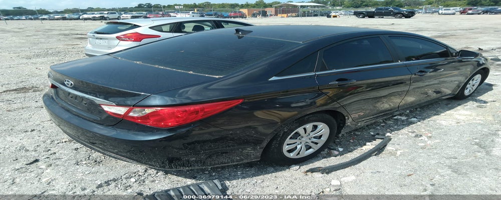 5NPEB4AC6BH254172 2011 HYUNDAI SONATA photo no. 4