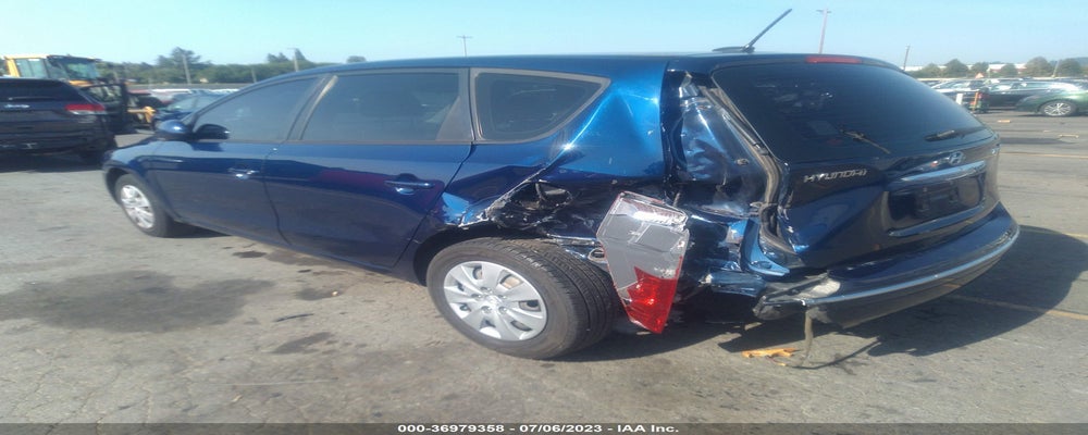 KMHDB8AE3BU099067 2011 HYUNDAI ELANTRA TOURING photo no. 3
