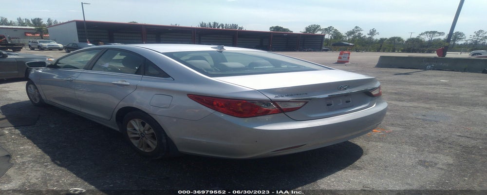 5NPEB4AC1CH381364 2012 HYUNDAI SONATA photo no. 3
