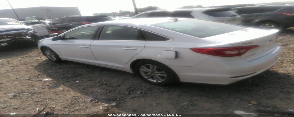 5NPE24AF3FH091397 2015 HYUNDAI SONATA photo no. 3