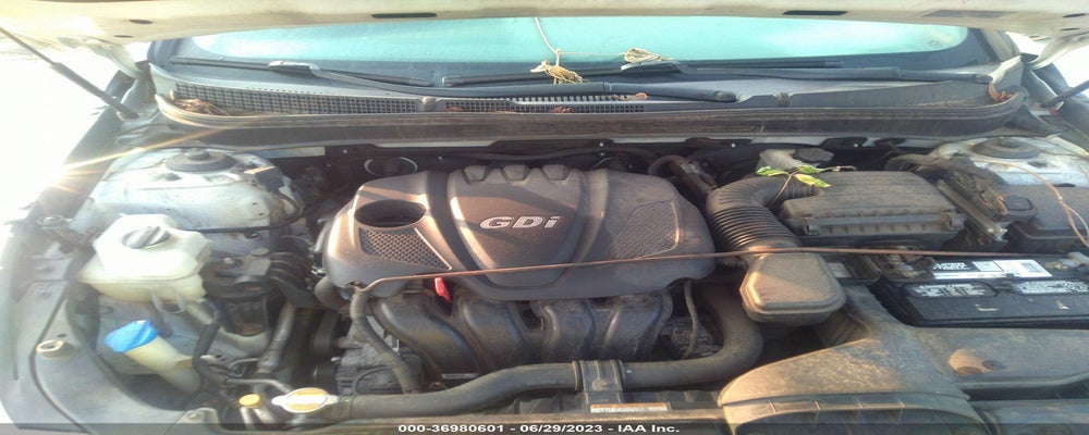 5NPEC4AC2BH211588 2011 HYUNDAI SONATA photo no. 10