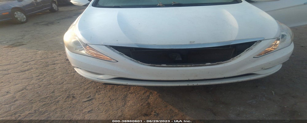 5NPEC4AC2BH211588 2011 HYUNDAI SONATA photo no. 6