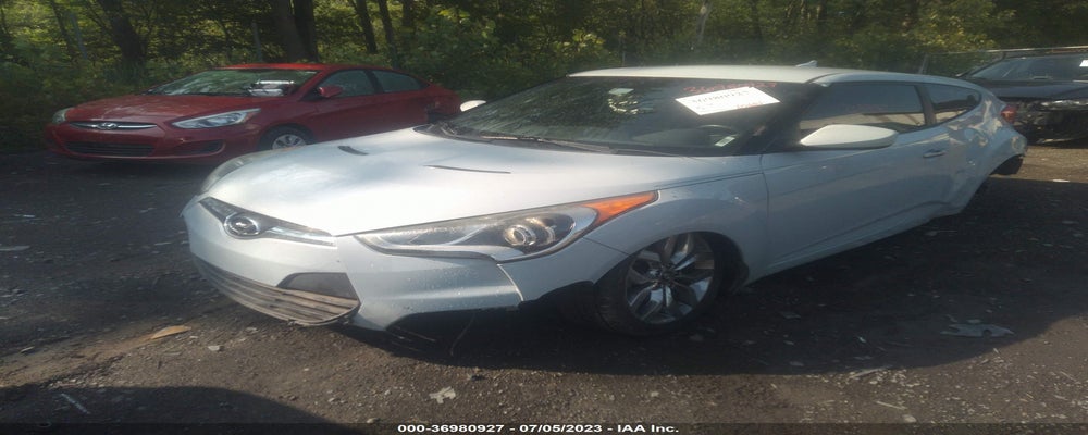 KMHTC6AD6FU219714 2015 HYUNDAI VELOSTER photo no. 2
