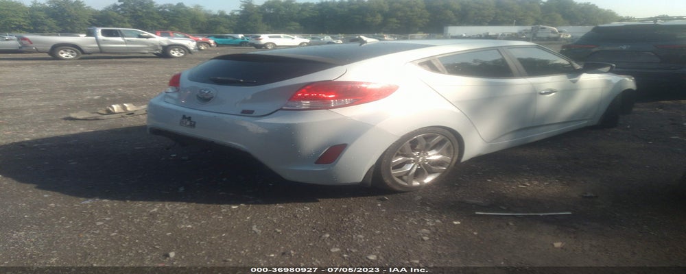 KMHTC6AD6FU219714 2015 HYUNDAI VELOSTER photo no. 4