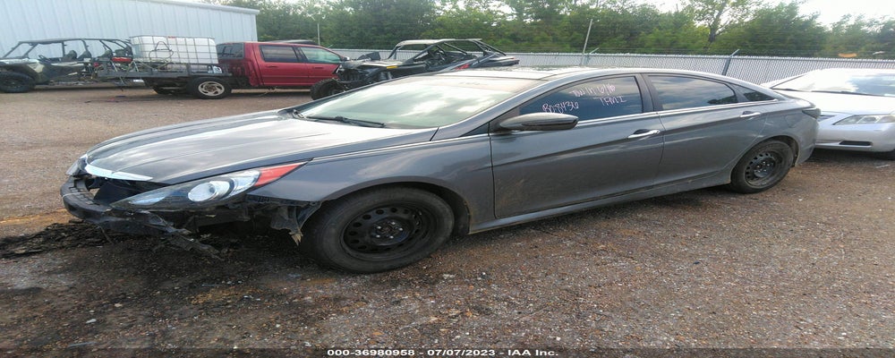 5NPEC4AB2EH822829 2014 HYUNDAI SONATA photo no. 2