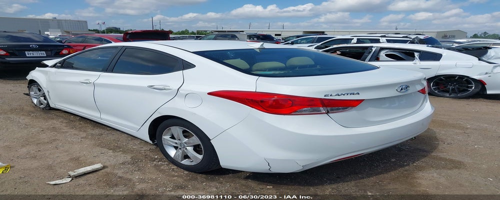 5NPDH4AE8DH156775 2013 HYUNDAI ELANTRA photo no. 3