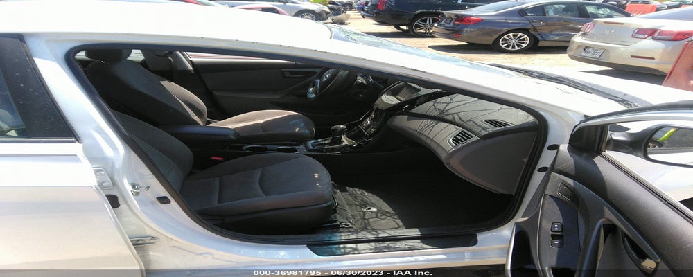 5NPDH4AE0GH732993 2016 HYUNDAI ELANTRA photo no. 5