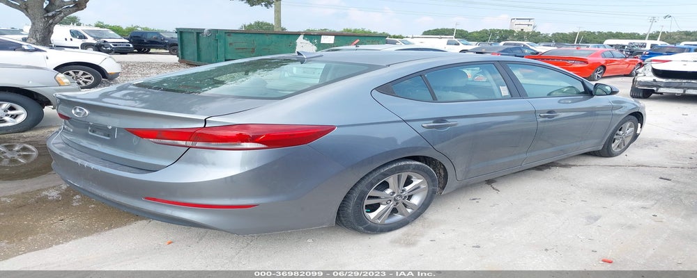 KMHD84LF1HU210625 2017 HYUNDAI ELANTRA photo no. 4