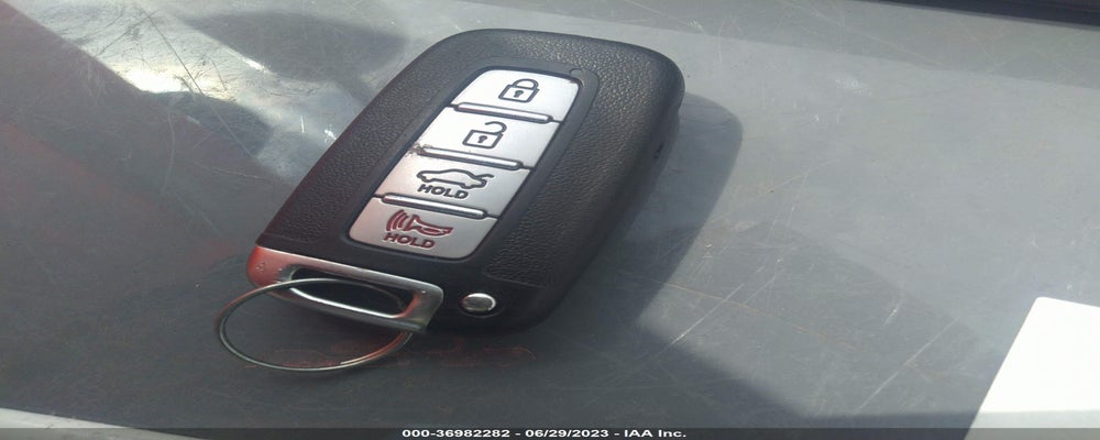 KMHGC4DD4CU178724 2012 HYUNDAI GENESIS photo no. 11