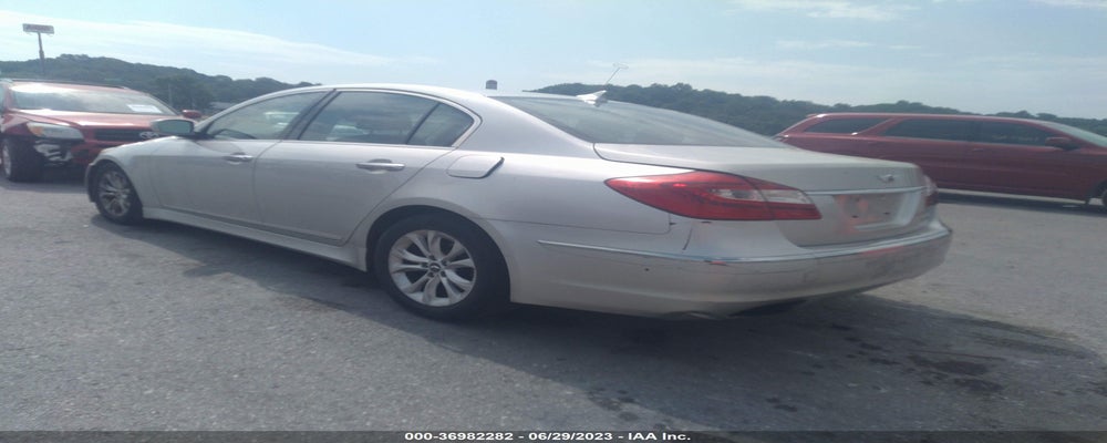 KMHGC4DD4CU178724 2012 HYUNDAI GENESIS photo no. 3