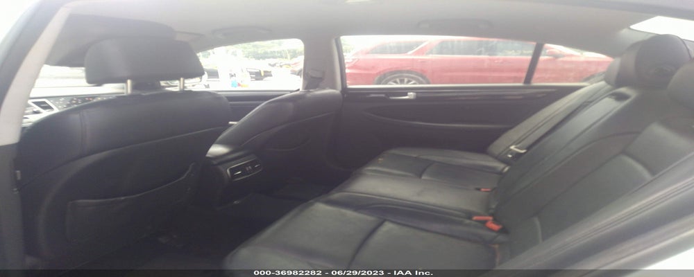 KMHGC4DD4CU178724 2012 HYUNDAI GENESIS photo no. 8