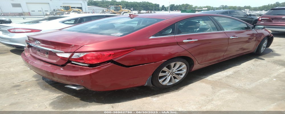 5NPEC4ACXDH609098 2013 HYUNDAI SONATA photo no. 4