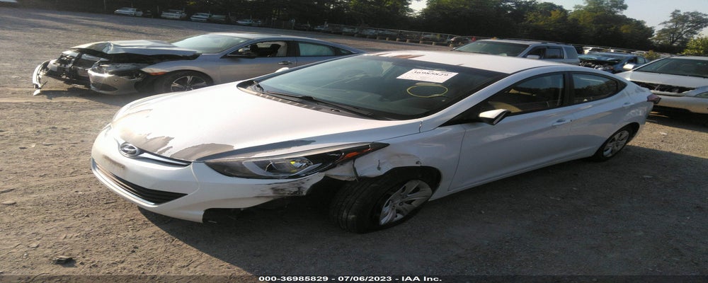 5NPDH4AEXGH712931 2016 HYUNDAI ELANTRA photo no. 2