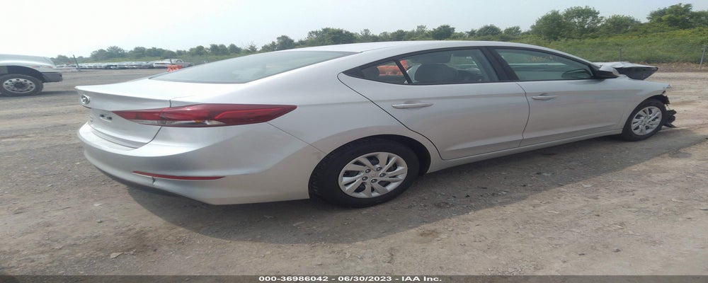 5NPD74LF9JH287945 2018 HYUNDAI ELANTRA photo no. 4