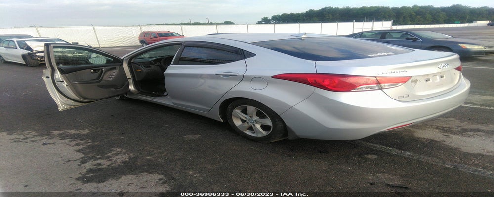 KMHDH4AE0DU763688 2013 HYUNDAI ELANTRA photo no. 3