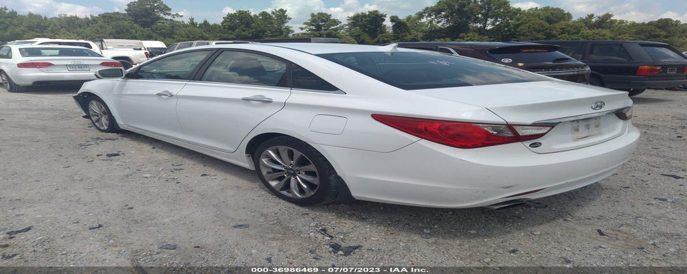 5NPEC4AC7BH197560 2011 HYUNDAI SONATA photo no. 3