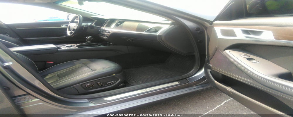 KMHGN4JE1FU069228 2015 HYUNDAI GENESIS photo no. 5