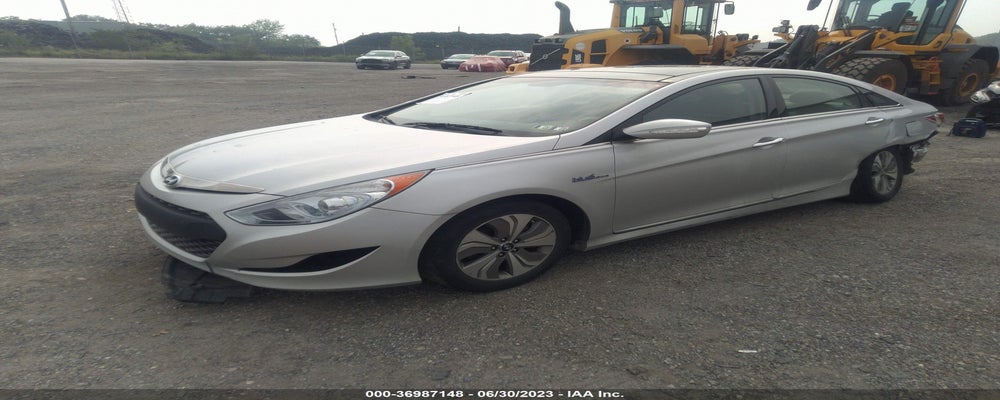 KMHEC4A47FA130250 2015 HYUNDAI SONATA photo no. 2