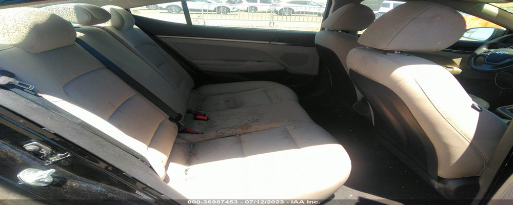 KMHD74LF3HU359945 2017 HYUNDAI ELANTRA photo no. 8