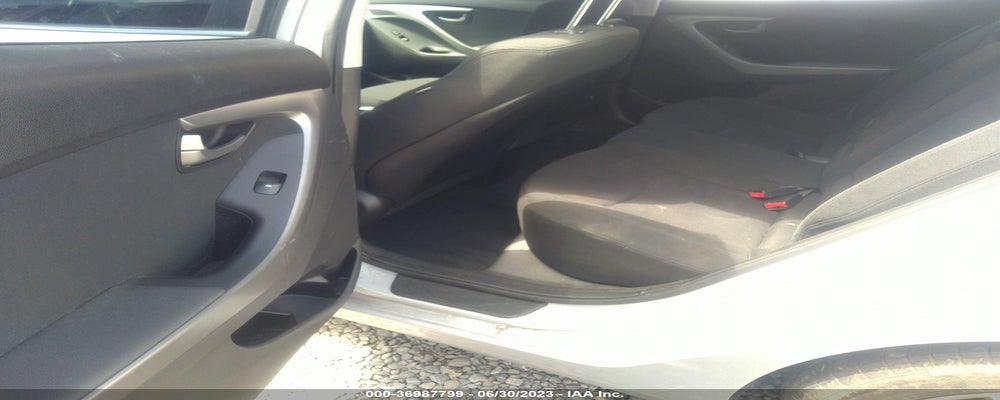 KM8DH4AE3FU230866 2015 HYUNDAI ELANTRA photo no. 8