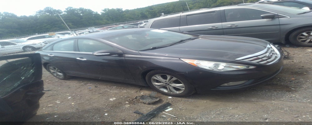5NPEC4AC3BH040656 2011 HYUNDAI SONATA photo no. 12