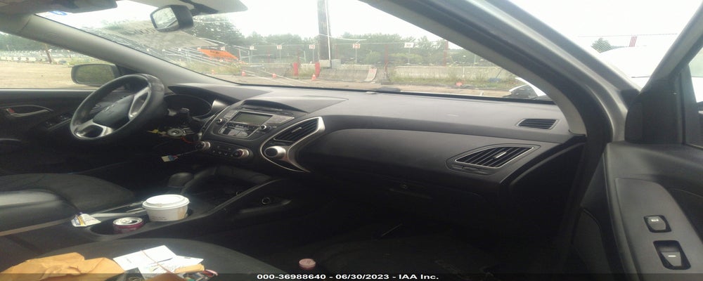 KM8JT3AC0AU066978 2010 HYUNDAI TUCSON photo no. 5