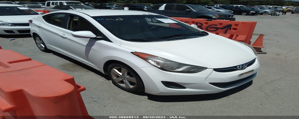 5NPDH4AE3DH324290 2013 HYUNDAI ELANTRA photo no. 4
