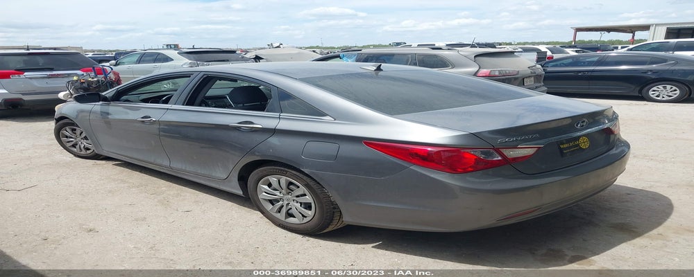 5NPEB4AC4BH047912 2011 HYUNDAI SONATA photo no. 3