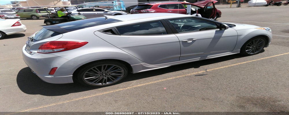 KMHTC6AD9DU130829 2013 HYUNDAI VELOSTER photo no. 4