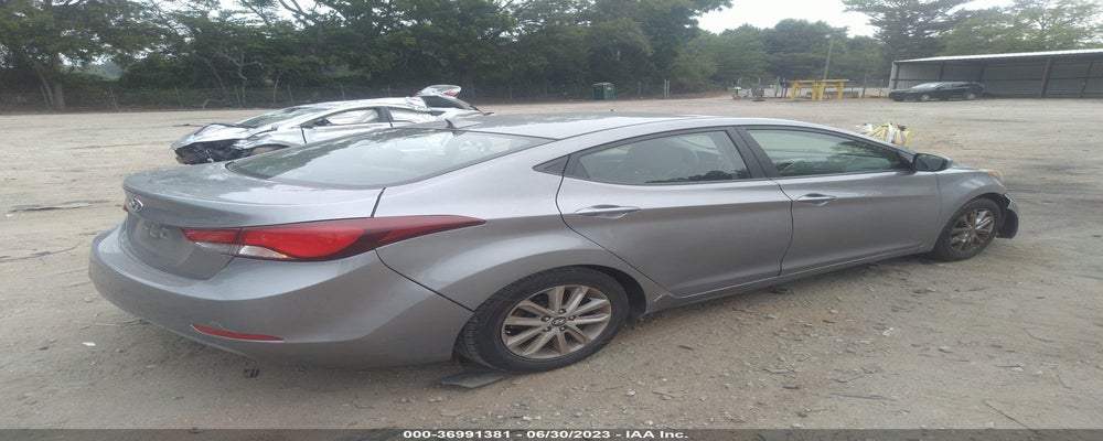 KMHDH4AE6FU352976 2015 HYUNDAI ELANTRA photo no. 4