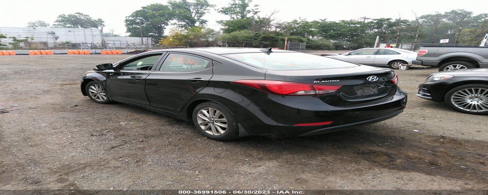 5NPDH4AE7FH637863 2015 HYUNDAI ELANTRA photo no. 3