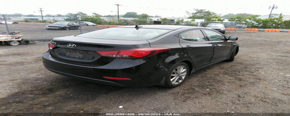 5NPDH4AE7FH637863 2015 HYUNDAI ELANTRA photo no. 4