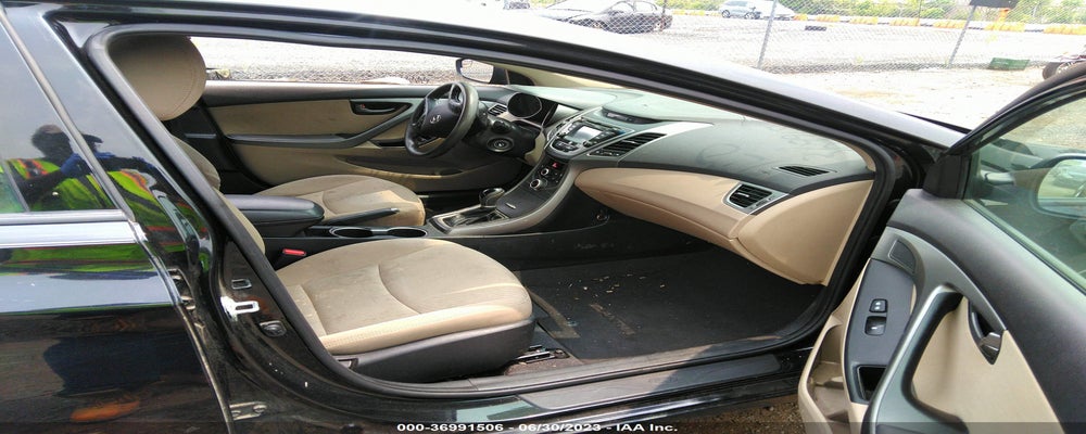 5NPDH4AE7FH637863 2015 HYUNDAI ELANTRA photo no. 5
