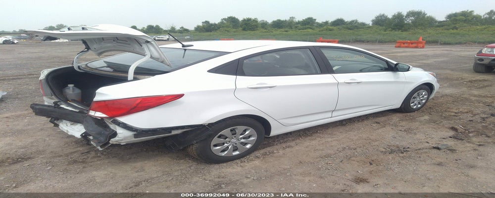 KMHCT4AE1HU365809 2017 HYUNDAI ACCENT photo no. 4