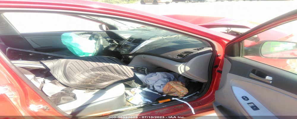KMHCT4AE2HU185965 2017 HYUNDAI ACCENT photo no. 5