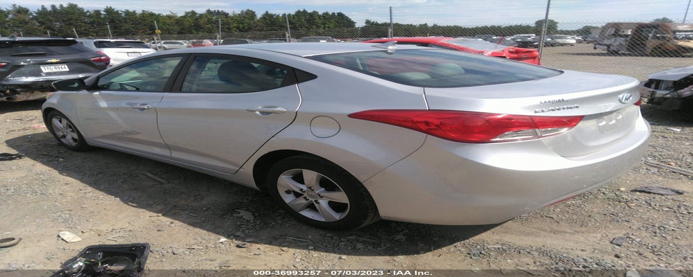 5NPDH4AE3DH264088 2013 HYUNDAI ELANTRA photo no. 3