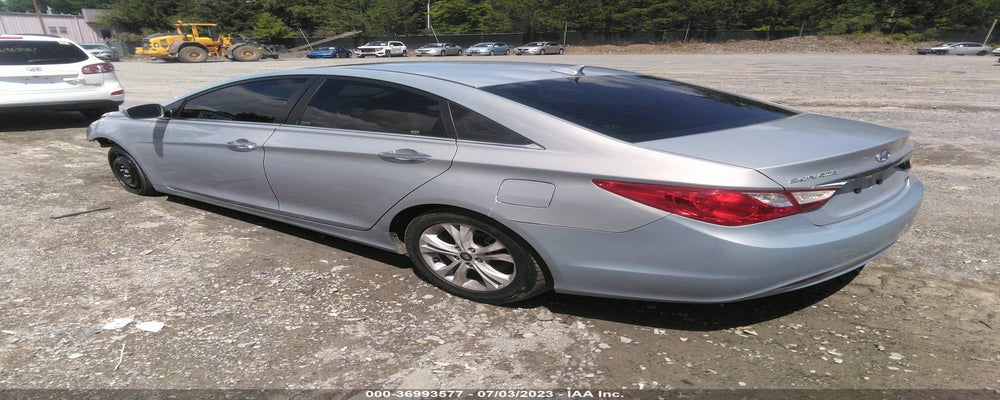 5NPEC4AC4BH200169 2011 HYUNDAI SONATA photo no. 3