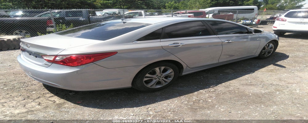 5NPEC4AC4BH200169 2011 HYUNDAI SONATA photo no. 4