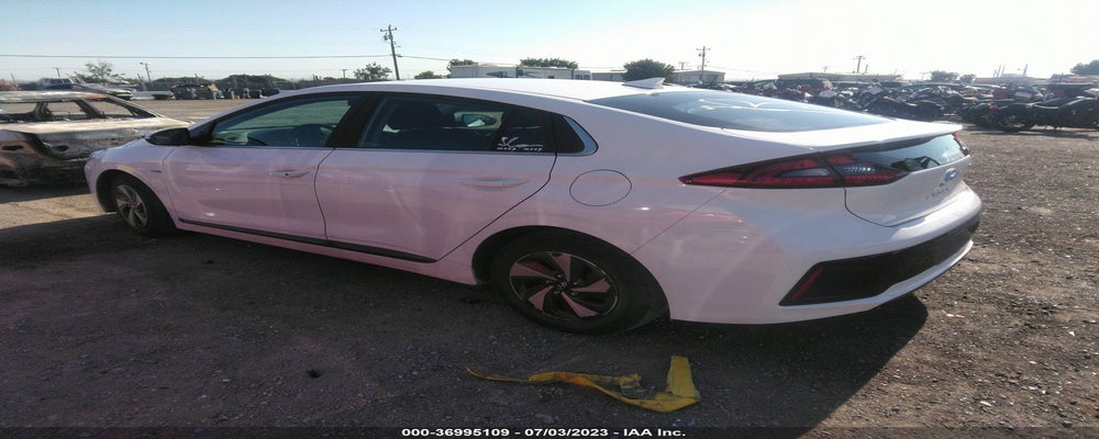 KMHC75LC4HU033918 2017 HYUNDAI IONIQ HYBRID photo no. 3