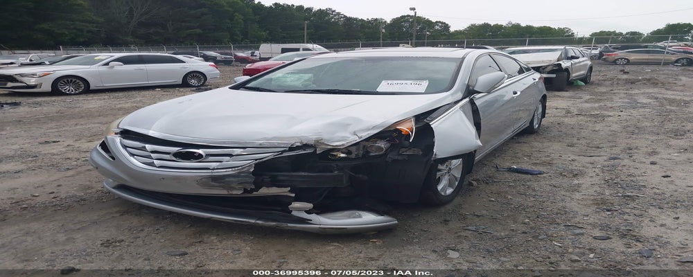 5NPEC4AC2BH120417 2011 HYUNDAI SONATA photo no. 6