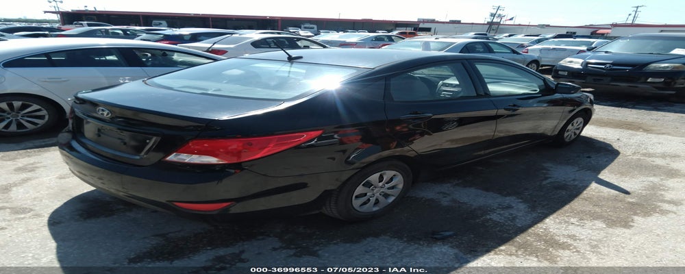 KMHCT4AE6HU390320 2017 HYUNDAI ACCENT photo no. 4