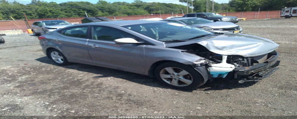 KMHDH4AE9DU765763 2013 HYUNDAI ELANTRA photo no. 3