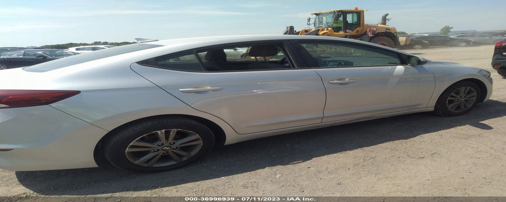 5NPD84LF3JH335372 2018 HYUNDAI ELANTRA photo no. 6