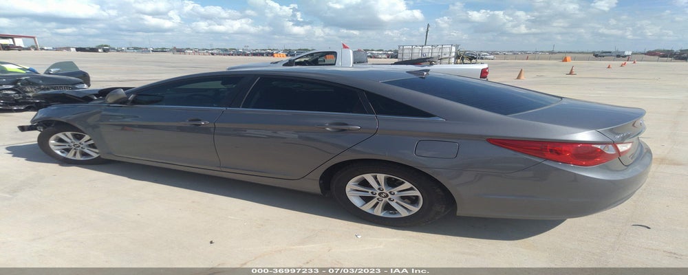 5NPEB4AC9DH684748 2013 HYUNDAI SONATA photo no. 3