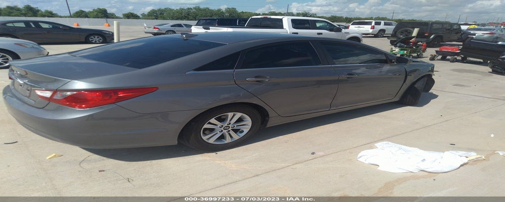 5NPEB4AC9DH684748 2013 HYUNDAI SONATA photo no. 4
