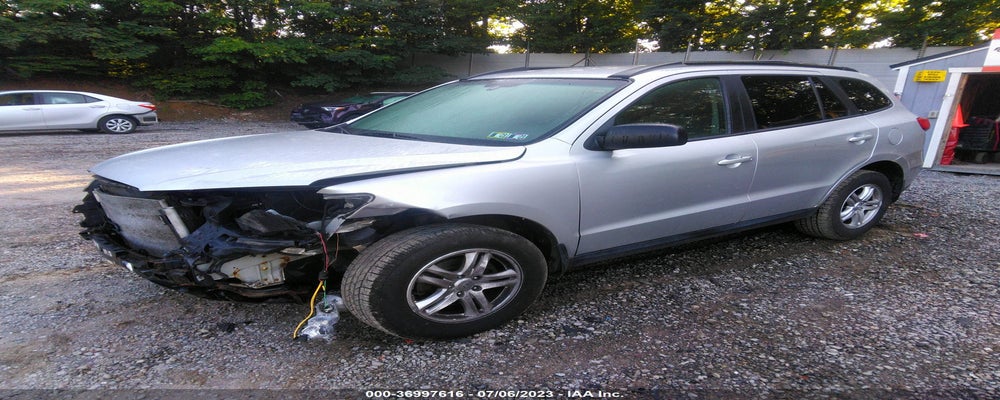 5XYZG3AB5BG084480 2011 HYUNDAI SANTA FE photo no. 2