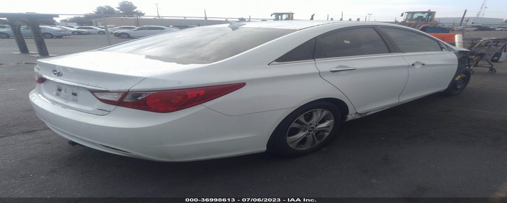 5NPEC4AC1DH726620 2013 HYUNDAI SONATA photo no. 4